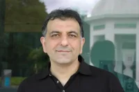 Hossein Noush-Azar